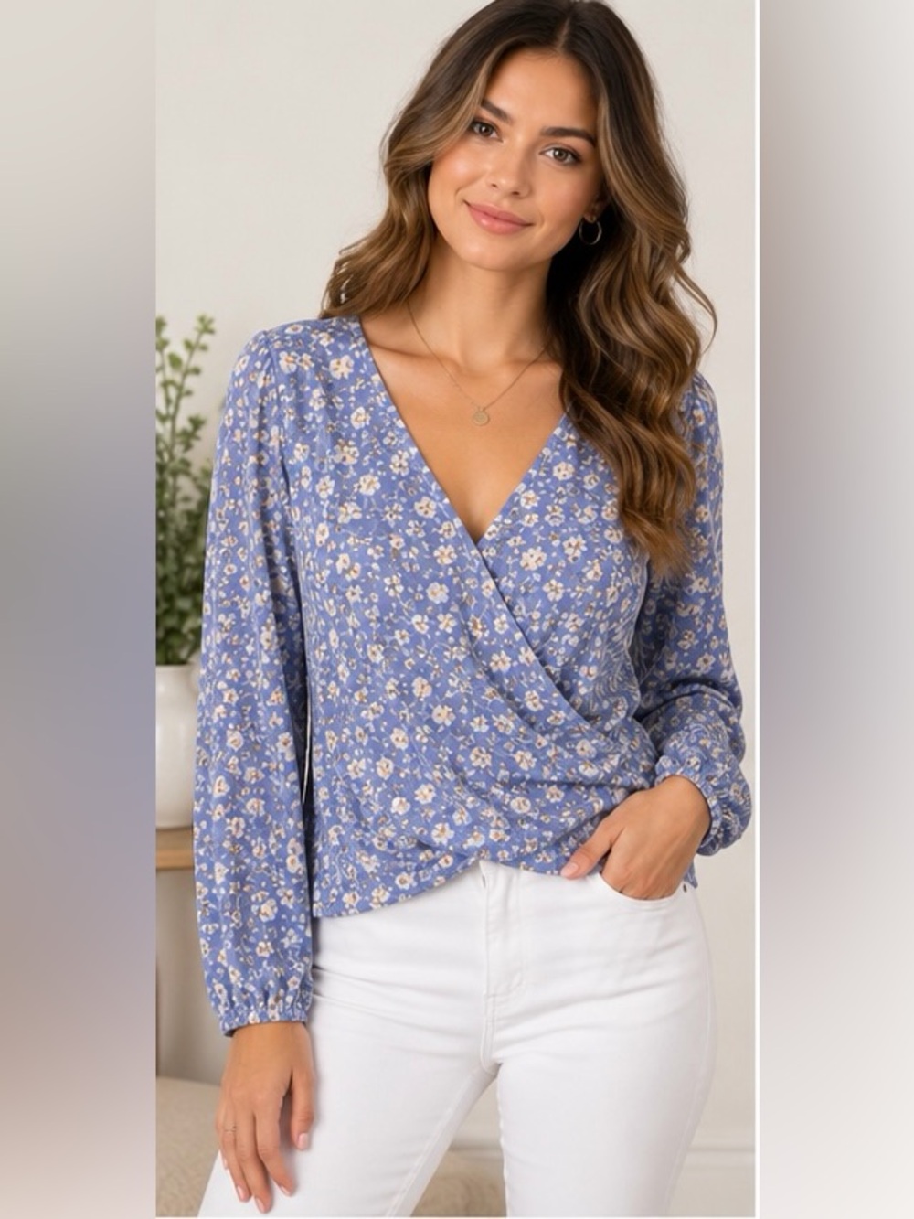 Sadie & Sage Blue Floral Long Sleeve Vneck Blouse